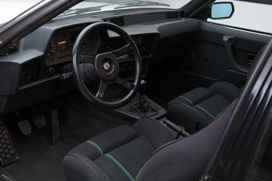 Интерьер Alpina B7 Turbo Coupe/1 (E24) 1984 года  (фото 5 из 16)